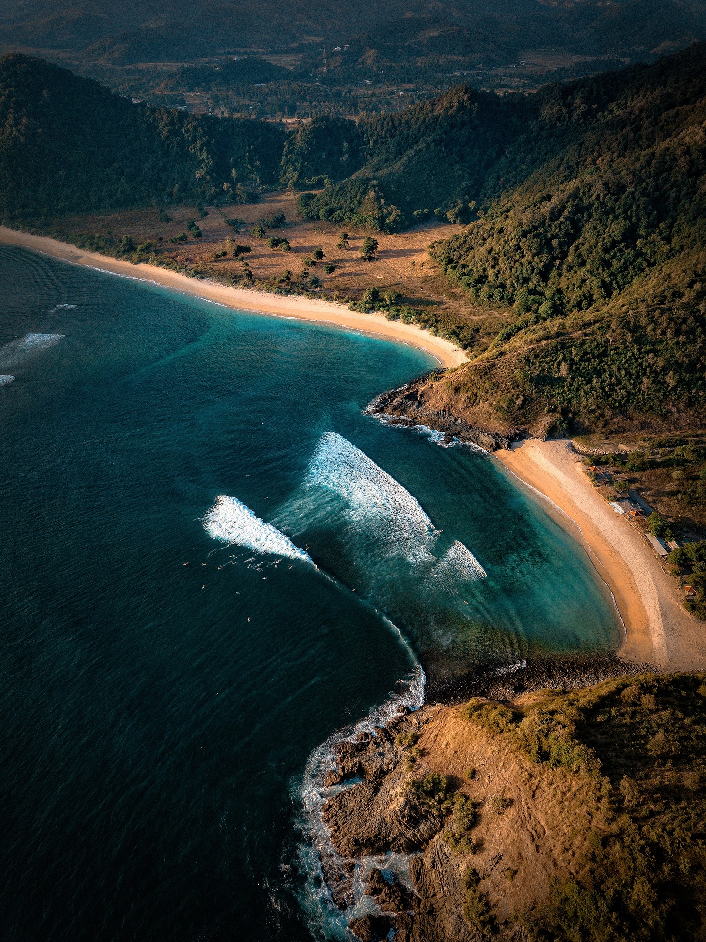 matthewzheng beach 4967176 1920